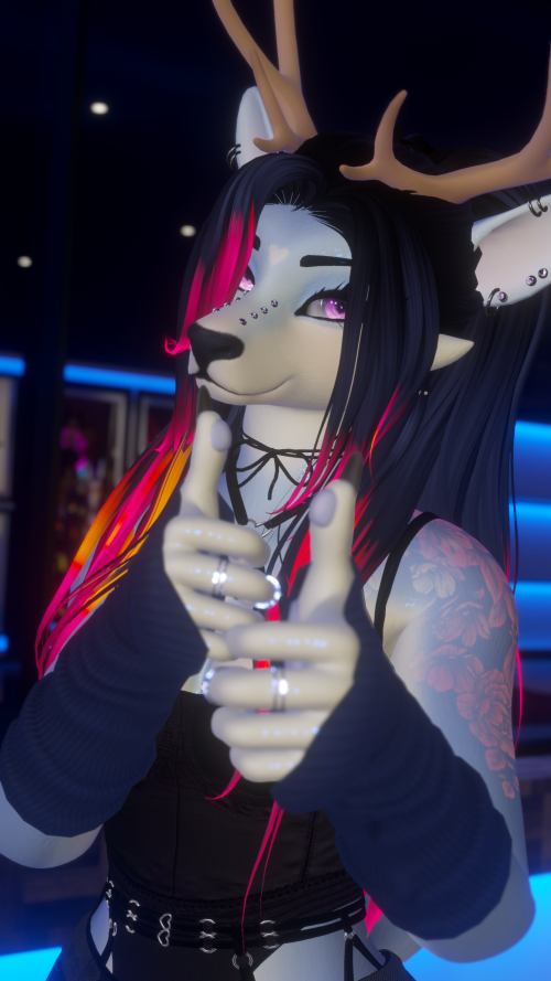 VRChat_2024-10-28_22-52-40.883_3840x2160.png
