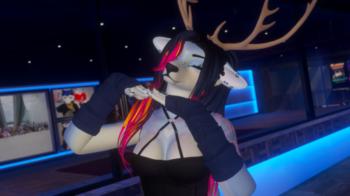 VRChat_2024-10-28_22-52-49.565_3840x2160.png