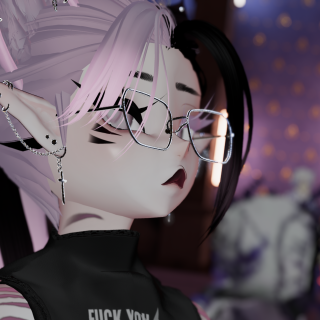 VRChat_2024-10-30_19-34-21.756_3840x2160