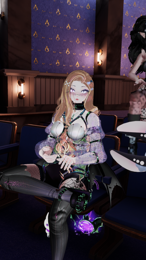 VRChat_2024-11-02_19-14-51.956_3840x2160.png