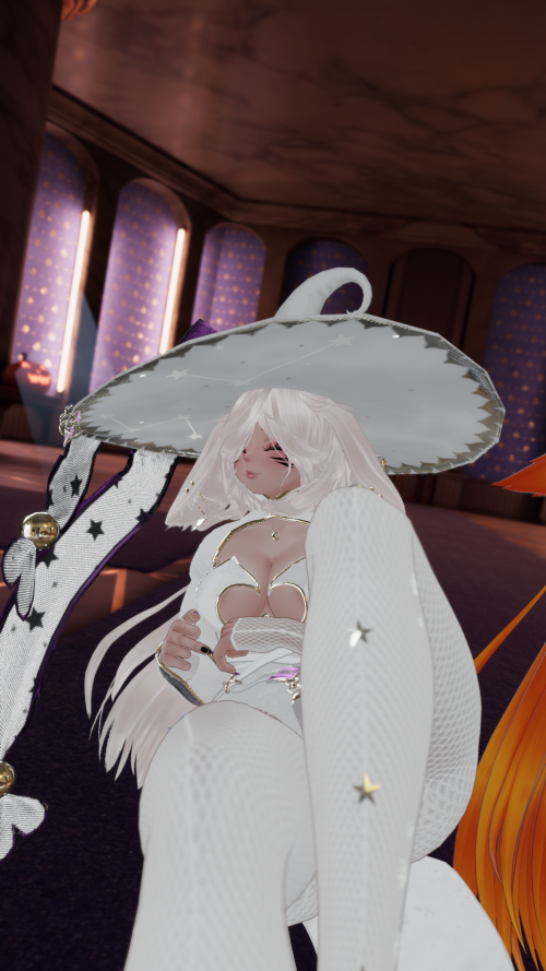 VRChat_2024-11-02_19-46-45.144_3840x2160.png