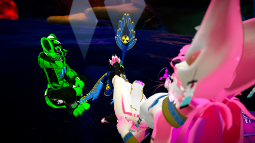 VRChat_2024-11-08_15-22-47.605_3840x2160.png