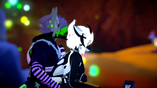 VRChat_2024-11-10_00-12-23.130_3840x2160.png