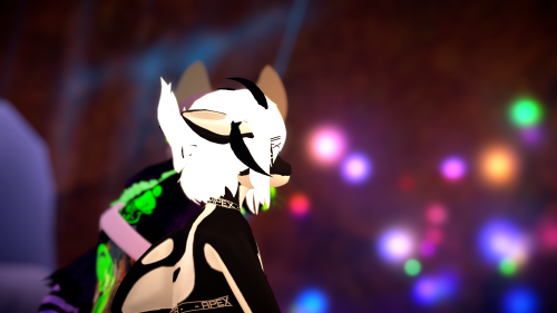 VRChat_2024-11-10_00-13-32.968_3840x2160.png