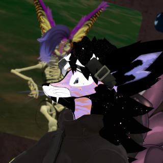 VRChat_2024-11-11_18-40-19.762_3840x2160