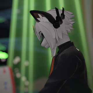 VRChat_2024-11-16_23-23-01.816_2160x3840