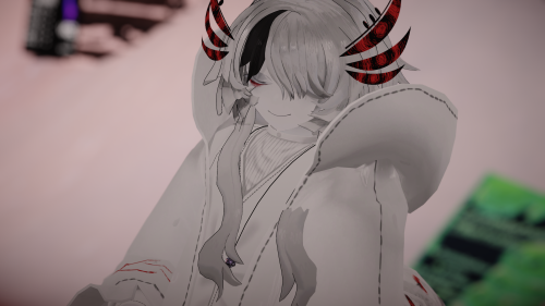 VRChat_2024-11-17_00-53-50.298_3840x2160.png