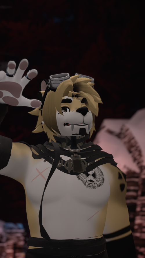 VRChat_2024-11-15_22-31-04.494_2160x3840.png