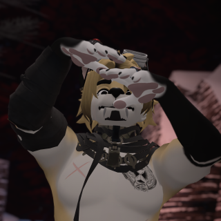 VRChat_2024-11-15_22-31-08.615_2160x3840