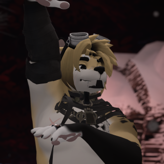 VRChat_2024-11-15_22-31-09.797_2160x3840