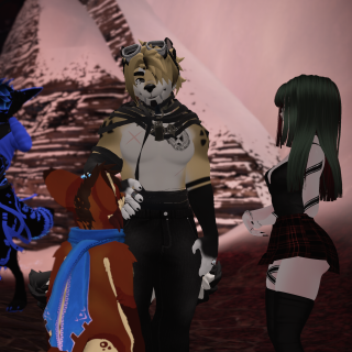 VRChat_2024-11-15_22-31-29.029_2160x3840