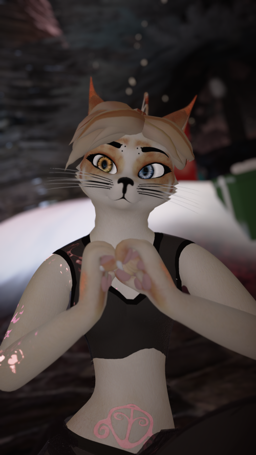 VRChat_2024-11-15_22-36-37.886_2160x3840.png