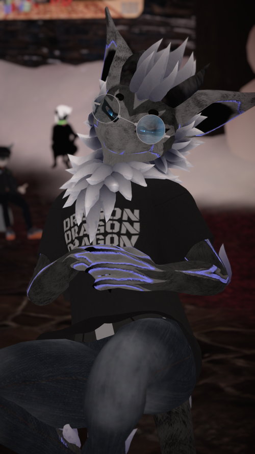 VRChat_2024-11-15_22-39-32.186_2160x3840.png