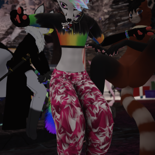 VRChat_2024-11-15_23-00-59.485_2160x3840