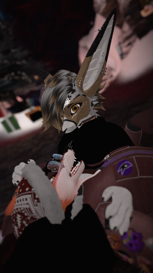 VRChat_2024-11-15_23-22-36.251_2160x3840.png