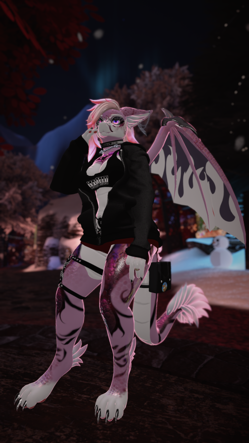 VRChat_2024-11-15_23-55-01.428_2160x3840.png