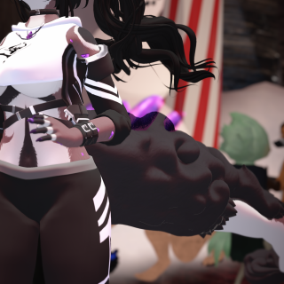 VRChat_2024-11-16_00-53-04.071_2160x3840