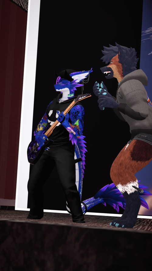 VRChat_2024-11-16_01-00-56.360_2160x3840.png