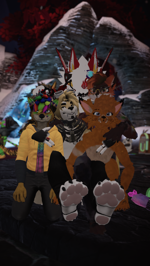 VRChat_2024-11-15_22-35-51.658_2160x3840.png