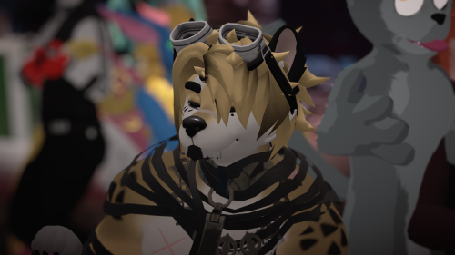 VRChat_2024-11-15_22-55-03.695_3840x2160.png