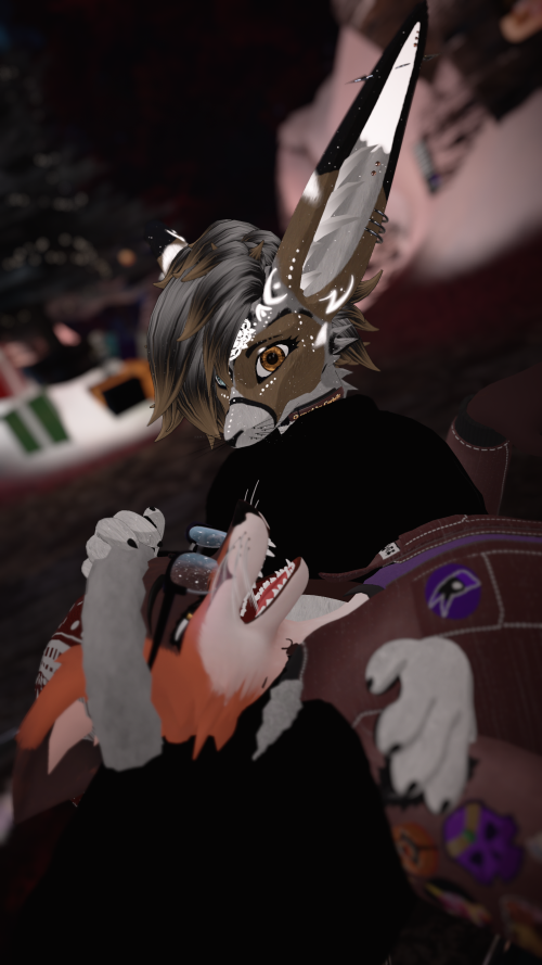 VRChat_2024-11-15_23-22-33.785_2160x3840.png