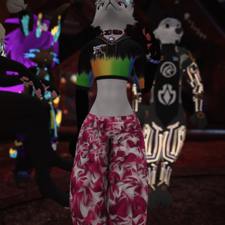 VRChat_2024-11-15_23-49-30.118_2160x3840