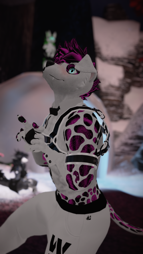 VRChat_2024-11-16_00-00-00.291_2160x3840.png