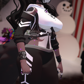 VRChat_2024-11-16_00-53-17.820_2160x3840