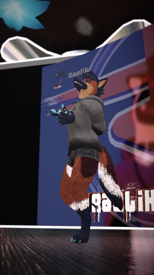 VRChat_2024-11-16_01-07-57.559_2160x3840.png