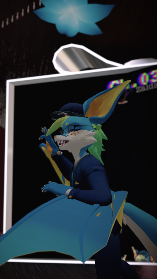 VRChat_2024-11-16_22-03-43.963_2160x3840.png