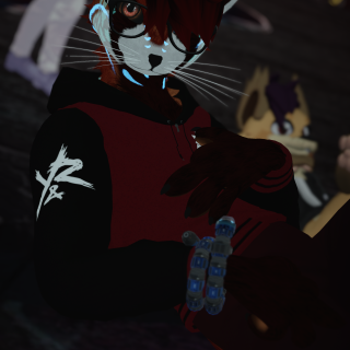 VRChat_2024-11-17_00-19-48.434_2160x3840