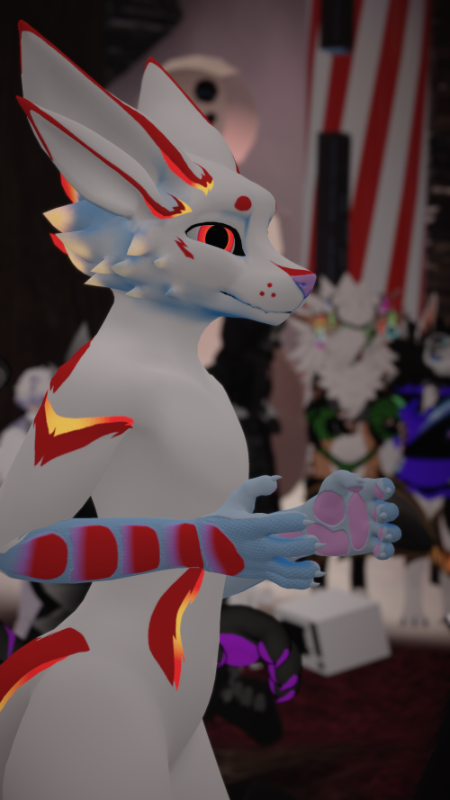 VRChat_2024-11-17_00-20-01.665_2160x3840.png