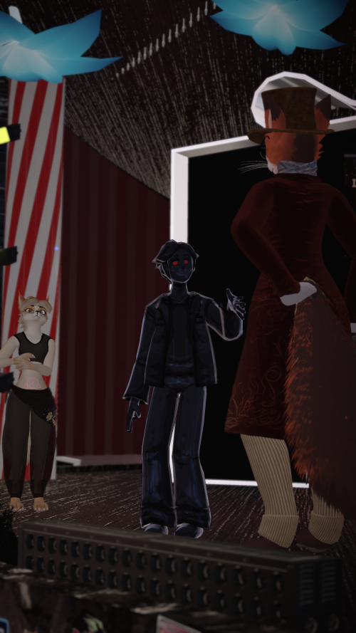 VRChat_2024-11-17_00-51-41.270_2160x3840.png