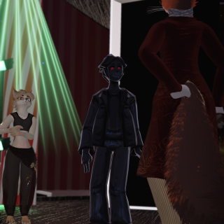 VRChat_2024-11-17_00-51-42.337_2160x3840
