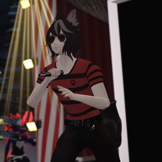 VRChat_2024-11-17_00-57-33.992_2160x3840