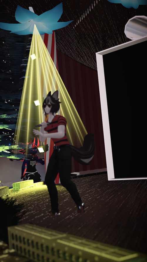 VRChat_2024-11-17_00-57-39.245_2160x3840.png