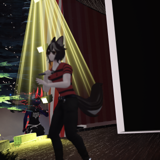 VRChat_2024-11-17_00-57-39.245_2160x3840