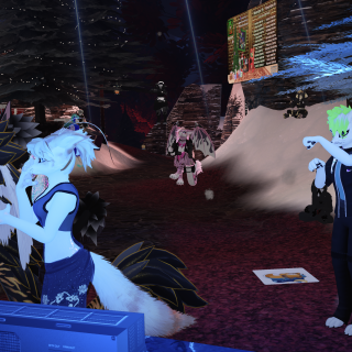 VRChat_2024-11-17_00-59-38.896_3840x2160