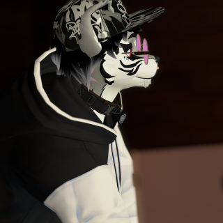 VRChat_2024-11-24_01-14-41.283_2160x3840