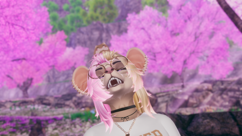 VRChat_2024-11-28_18-19-10.052_3840x2160.png