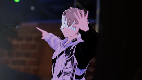 VRChat_2024-12-13_18-01-08.680_3840x2160.png