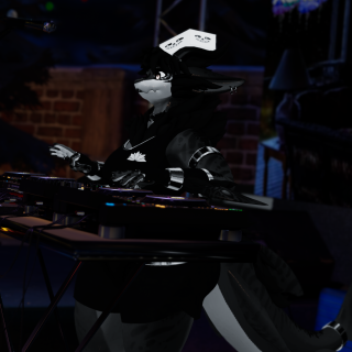 VRChat_2024-12-13_22-34-42.289_2160x3840