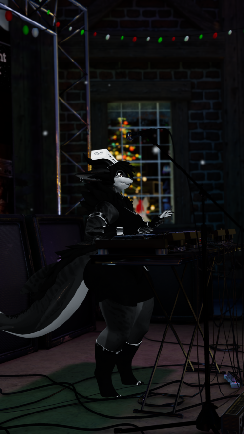 VRChat_2024-12-13_22-34-52.472_2160x3840.png
