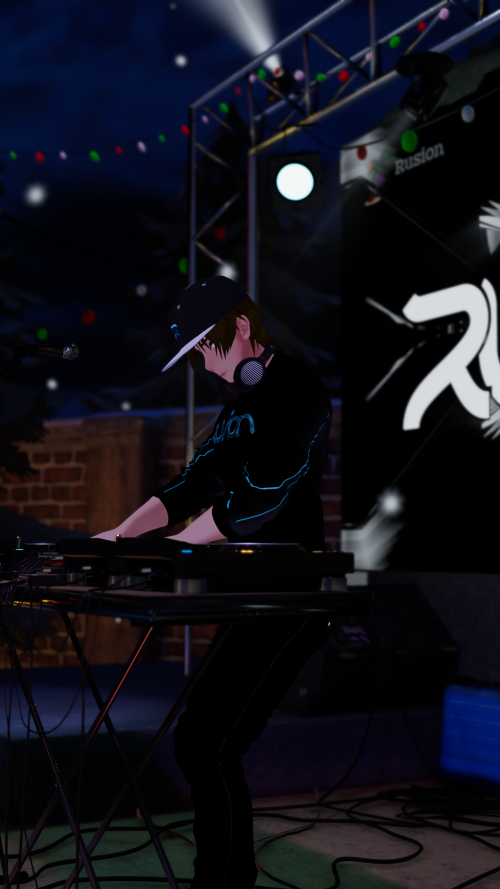 VRChat_2024-12-13_23-08-50.430_2160x3840.png