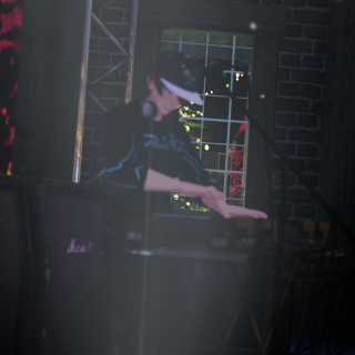 VRChat_2024-12-13_23-09-06.954_2160x3840