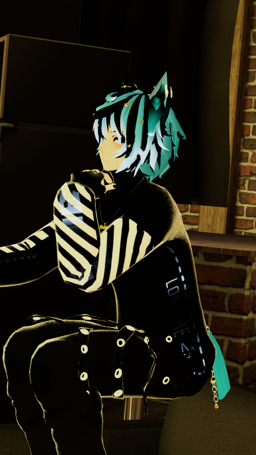 VRChat_2024-12-13_23-40-51.442_2160x3840.png