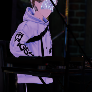 VRChat_2024-12-14_00-21-14.875_2160x3840