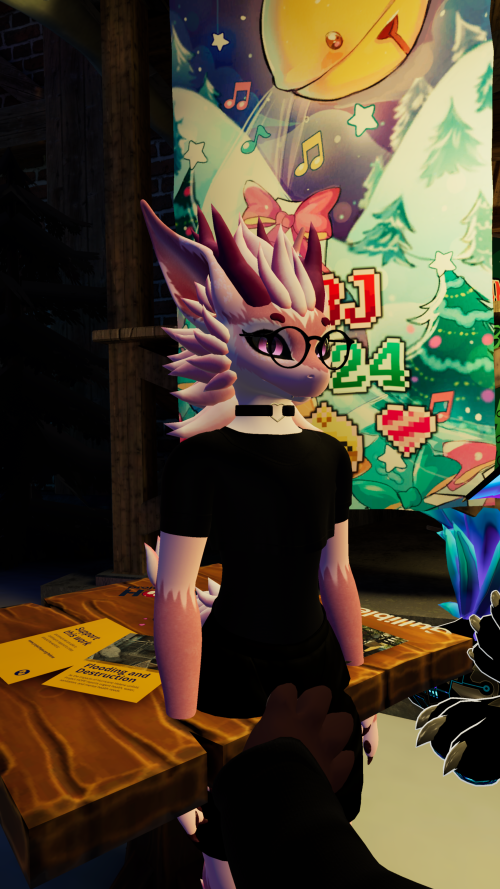 VRChat_2024-12-14_00-23-15.371_2160x3840.png
