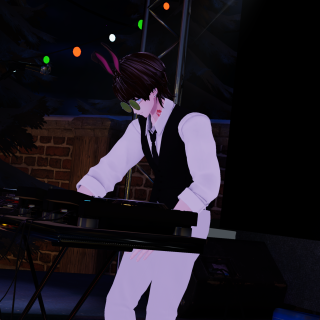 VRChat_2024-12-14_01-03-36.514_2160x3840