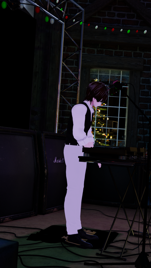 VRChat_2024-12-14_01-03-45.762_2160x3840.png